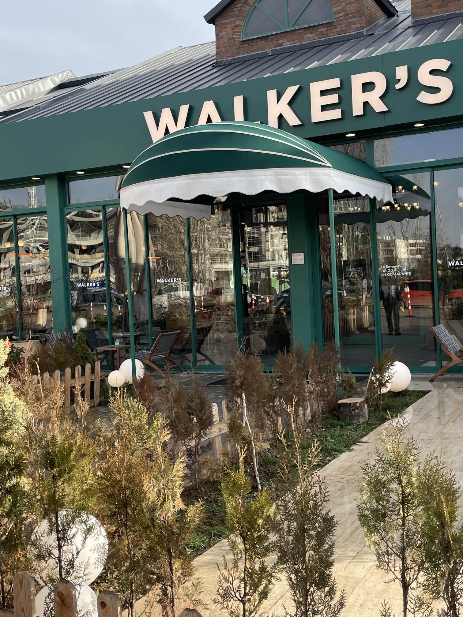 Walker's Coffee House referans 2